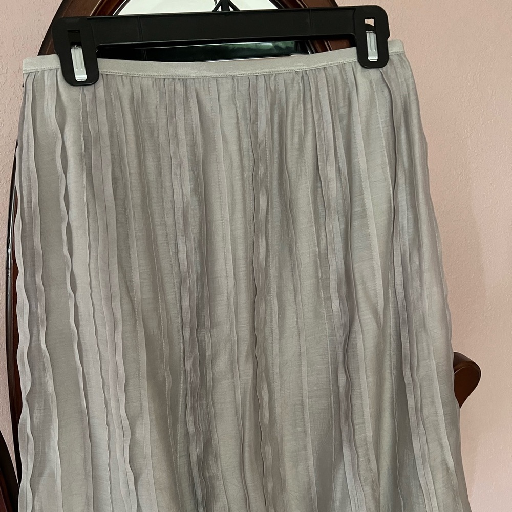 Nic + Zoe gray pleated skirt - Picture 2 of 7